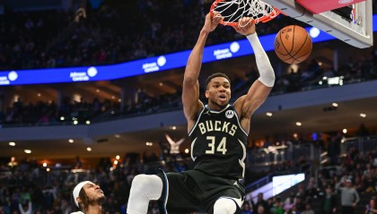 九游登录入口-队友出工不出力~雄鹿人士向Shams透露：最好球员脚踏两只船赢不了