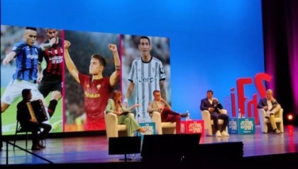 九游娱乐-蓝黑、蓝白与乡愁：巴蒂对谈萨内蒂