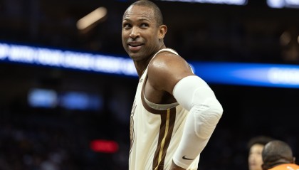 九游娱乐-追梦：我简直太享受和霍福德一起打球了 他能让每个人都变得更好